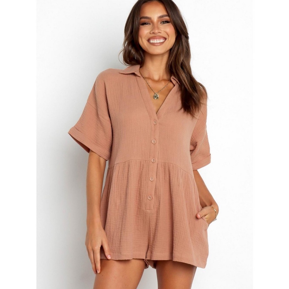 Petal & Pup Romper never worn